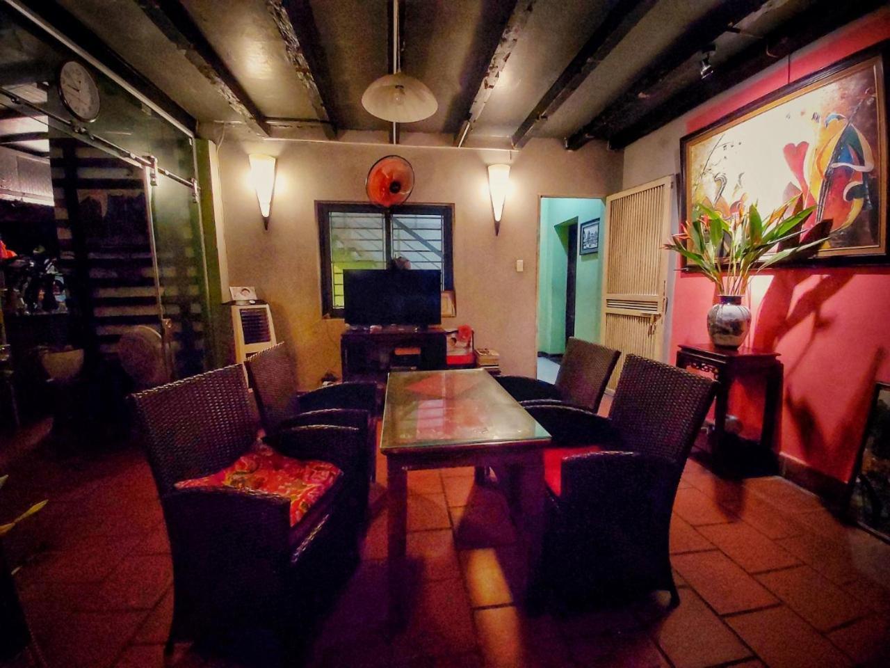 Hanoi Balcony Homestay Bagian luar foto