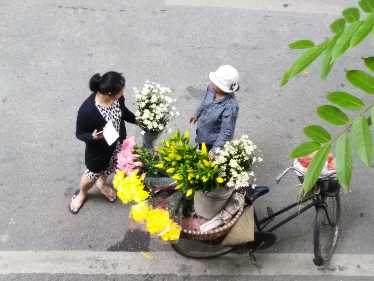 Hanoi Balcony Homestay Bagian luar foto